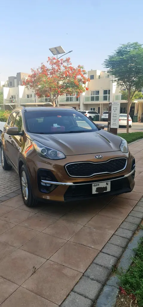 Kia Sportage 2018 — photo 1 of 8