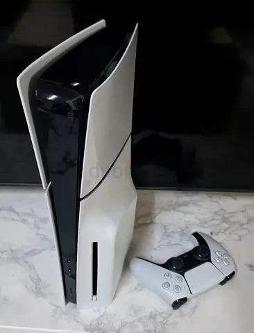 PS5 Slim Disc - Excellent Condition