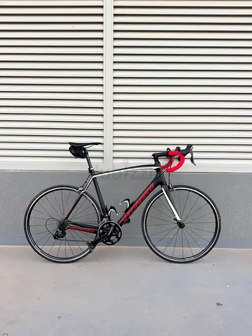 Specialized S WORKS Tarmac Road Bike - Lightweight carbon fiber