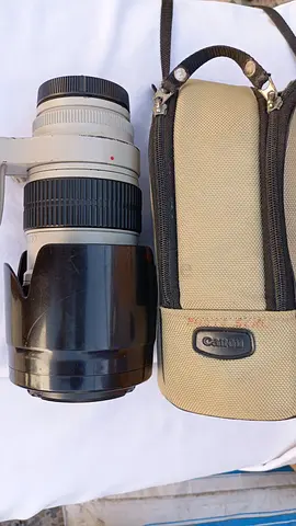 Canon zoom lens 70 - 200