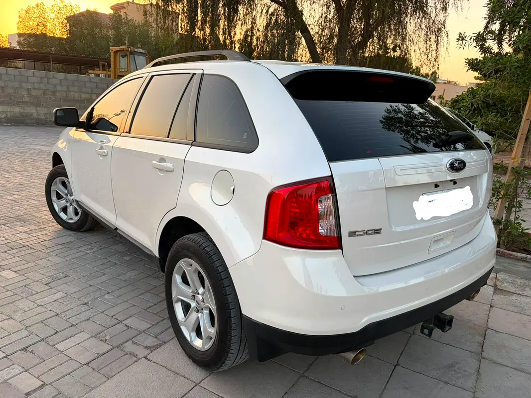 Ford Edge 2013 — photo 1 of 18