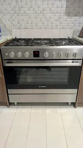 Bosch - 5 gas burner -stainless steel