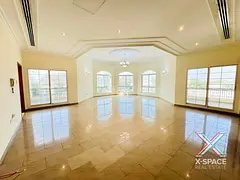 BIG SPACIOUS INDEPENDENT 4 BHK VILLA WITH MAID