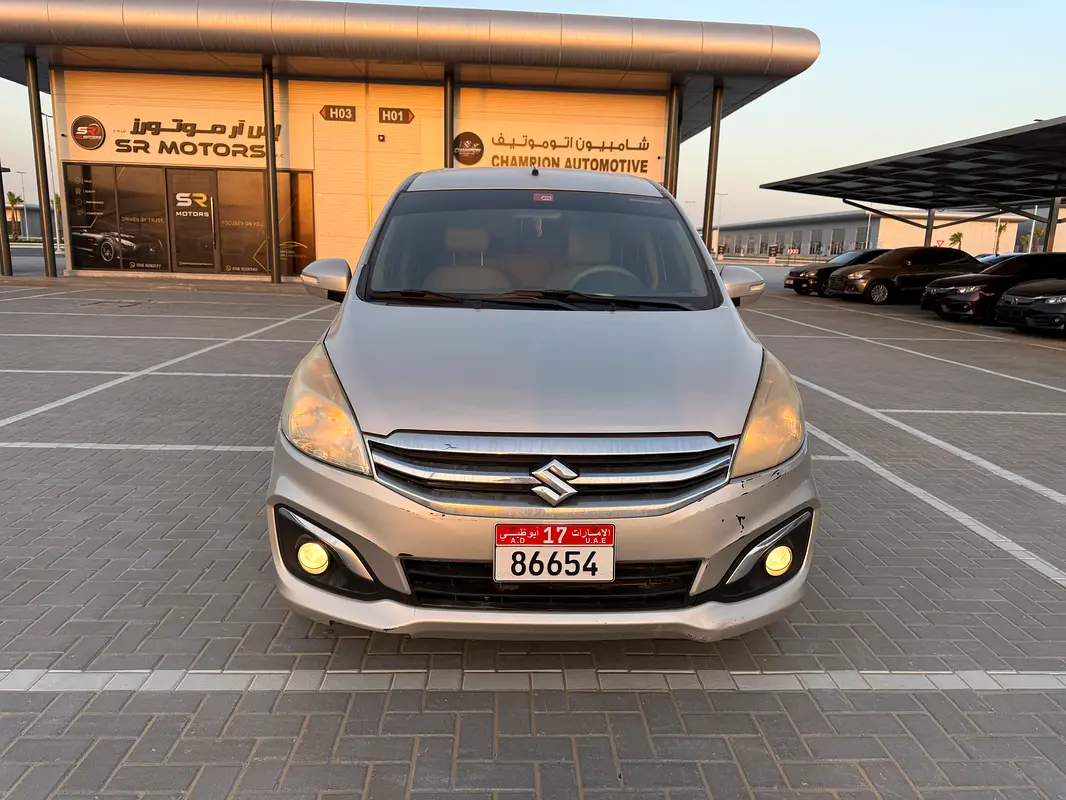 Suzuki Ertiga 2017 — photo 1 of 11