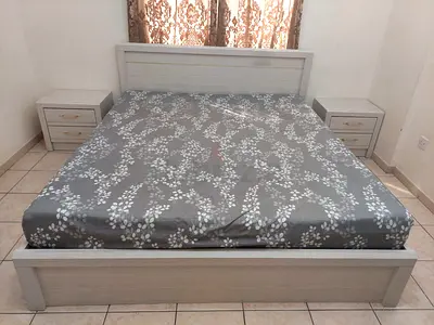Selling bedroom set