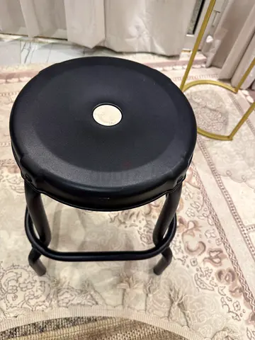 round chair