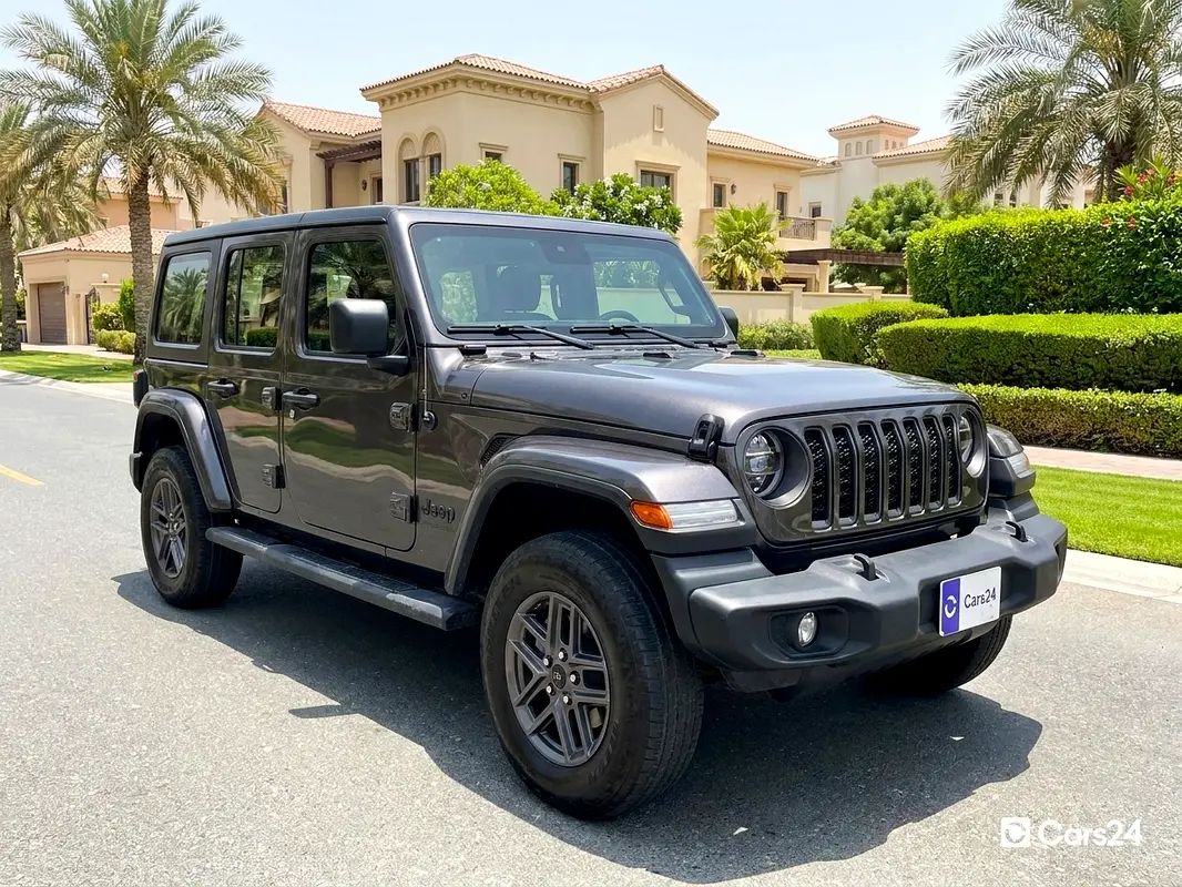 Jeep Wrangler 2025 — photo 1 of 13