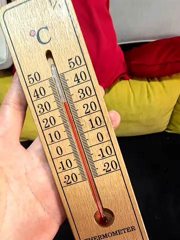 Wooden Celsius Thermometer (Wall-Mountable) - Working Condition