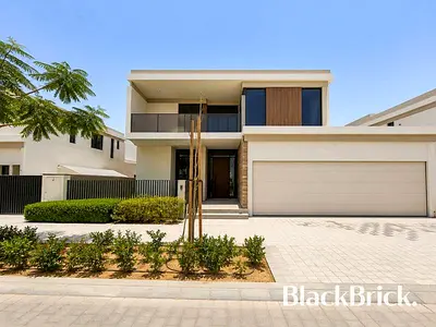 Prime Location | Garden Suite | 5 bed Large