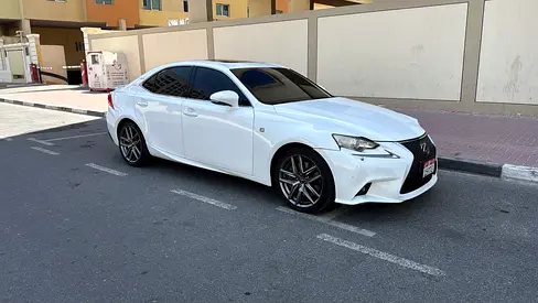 Lexus IS 200t F Sport 2016 | GCC Specs | Pristine Condition