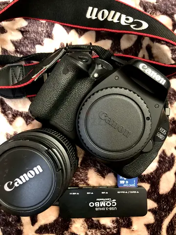 Canon 600D (EOS 600D)