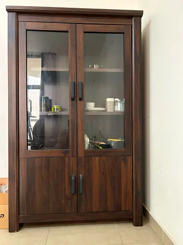 Crockery cabinet