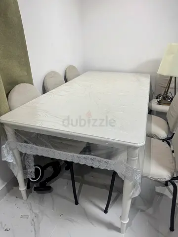 Dining Table with 6 Chair