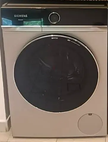 Siemens front-load washing machine (used) - good condition