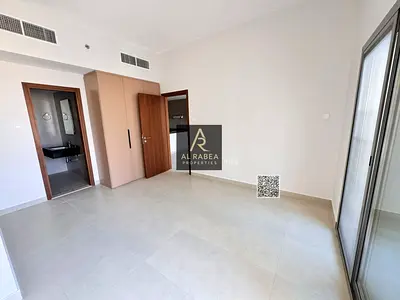 Prime location - Immediate occupancy - First tenant - Includes swimming pool - Gym - Free parking - Built-in wardrobes - Close to Route 311 - Open vie
