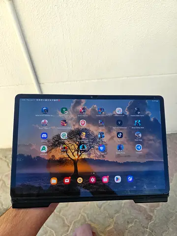 Used Samsung tab s7 plus Tablet in folio case - perfect working condition