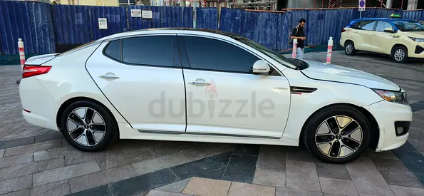 Kia Optima Hybrid 2013 Urgent Sale