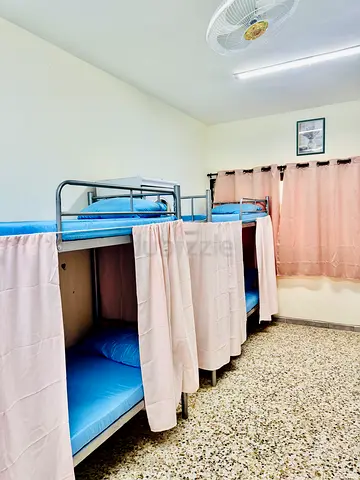 Bed space available for boys in Al karama