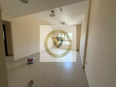 فرصة لشقة غرفة وصالة مع تكييف على المالك مع اطلالة مفتوحة تسهيلات بالدفع تشطيب جدا ممتاز موقع مميز بالقاسمية محطة على الشارع الرئيسي قريب من الخدمات