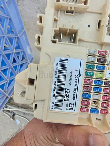 Used Toyota Fuse Box / Fuse Relay Module (C5527) - Good Condition