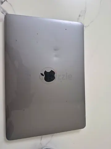 Apple MacBook Air 13-inch (Used, Silver)