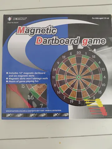Magnetic Dartboard Game - Complete Set with 6 Darts