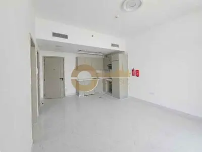 SPACIOUS APARTMENT | MODERN & BRAND NEW | BALCONY