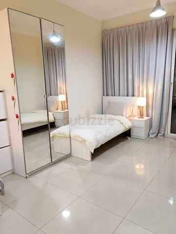 (Ladies Only) BEDSPACE JLT – SOBHA Metro