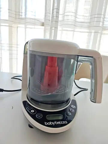 Baby Brezza Baby Food Maker - Electric Steamer  Blender (Excellent Condition)