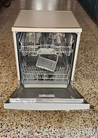 Bosch latest model 2 rack dishwasher 12 place setting