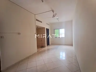 FAMILY BUILDING || NEAR TO METRO
