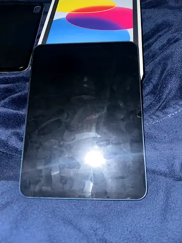 Apple i pad 10th gen 64 gb