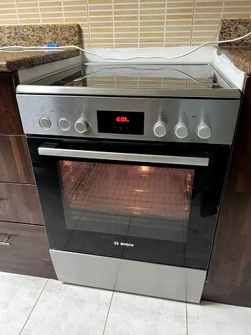 Bosch Ceramic Cooking Range , LESS THAN ONE YEAR OLD , DELIVERY + WARRANTY