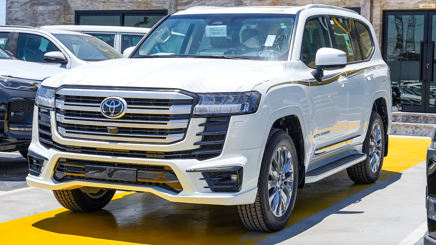 Toyota Land Cruiser 2026 — photo 1 of 17
