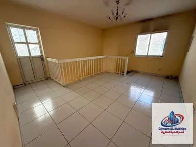 فيلا للإيجار في الرفاعة شاطئ الحيرة 3 غرف وريسبشن كبير وتراس واسع وغرفة خادمة بالقرب من عجمان بسعر 90000 درهم سنوياً