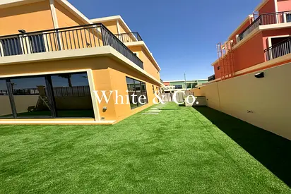 Single Row | Close To Lagoon | Corner Unit