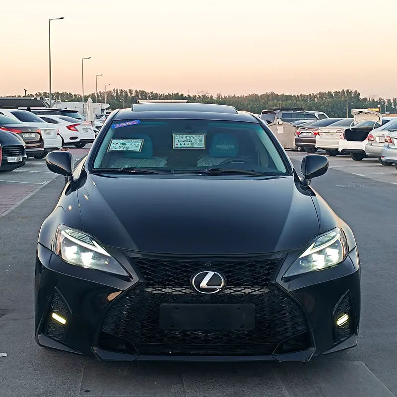 Lexus IS-Series 2006 — photo 1 of 14