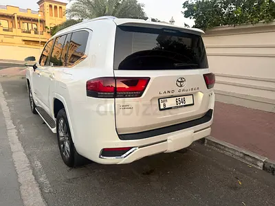 Toyota Land Cruiser VXR Twin Turbo 2023 100% Accident Free  Full Agency Maintained