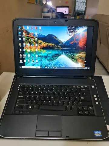Dell Latitude laptop - working condition, Windows installed