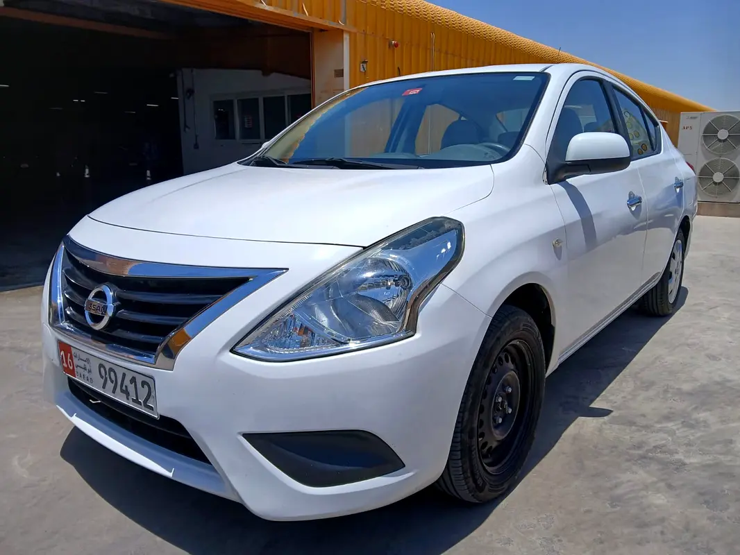 Nissan Sunny 2023 — photo 1 of 17