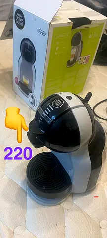 Nescafé Dolce Gusto Capsule Coffee - Machine - Black/White excellent condition