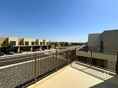 Corner Plot | Landscaped | Single Row — 2