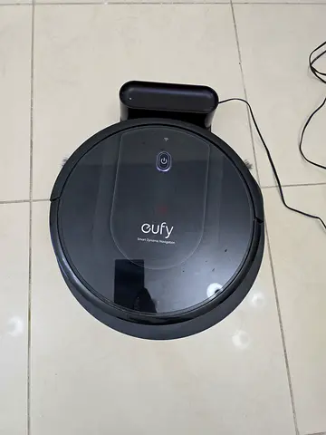 Eufy Robot Vacuum Cleaner (Used) with Charging Dock