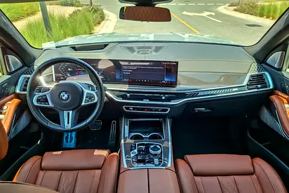 2025 BMW X7 — фото 9