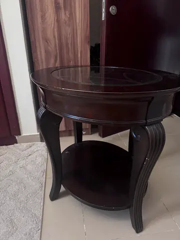 Side glass table