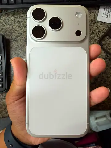Iphone 17 pro 256gb silver 100% battery life