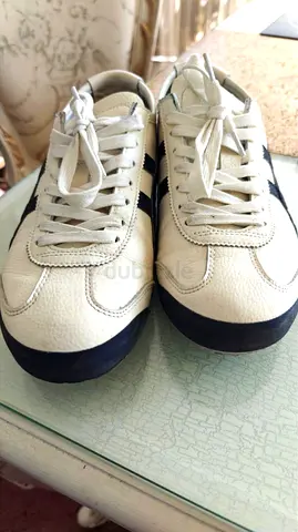 Onitsuka Mexico 66 Colorblock Sneakers Beige/Black with Gold