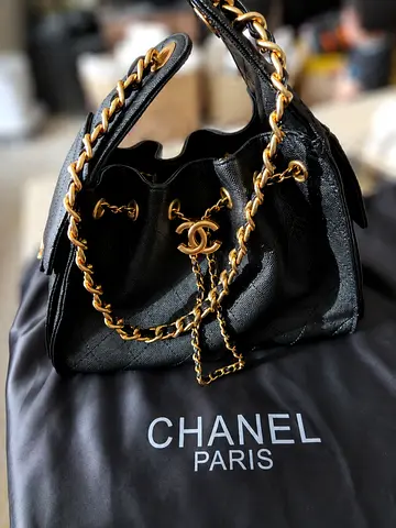 Real caviar chanel 25