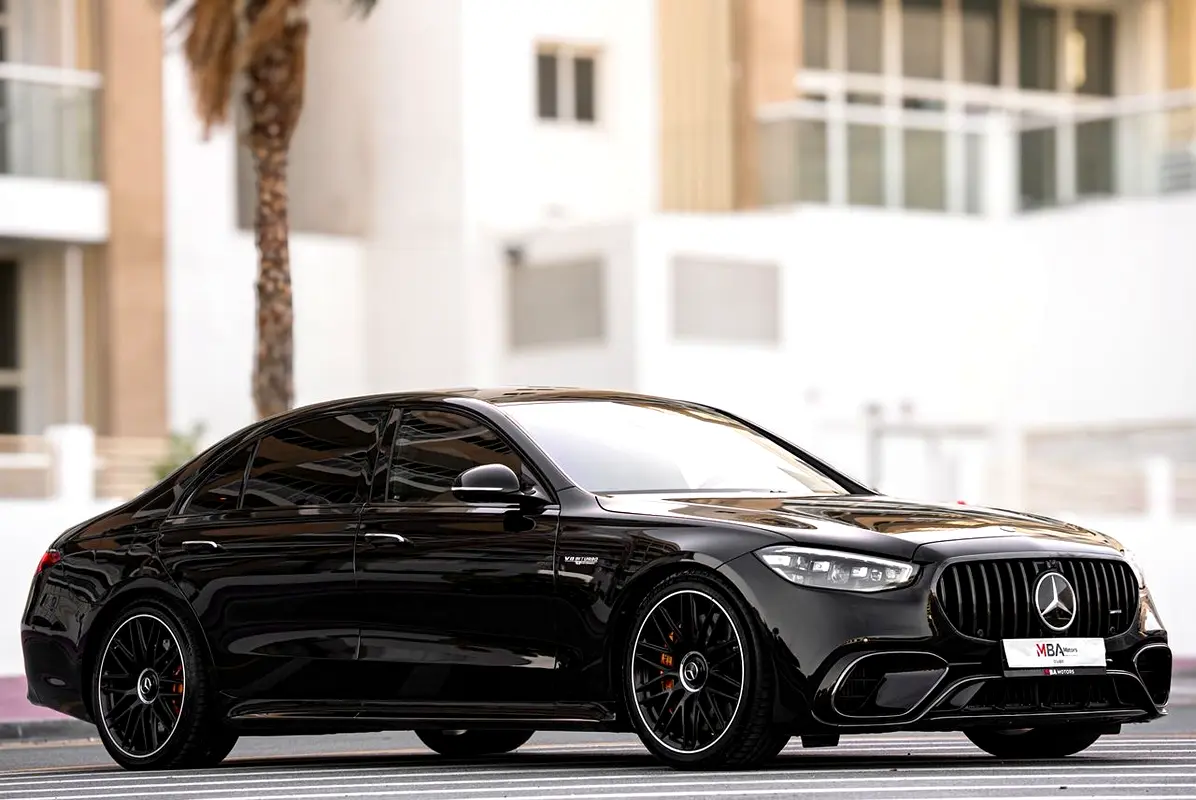Mercedes-Benz S-Class 2023 — photo 1 of 19