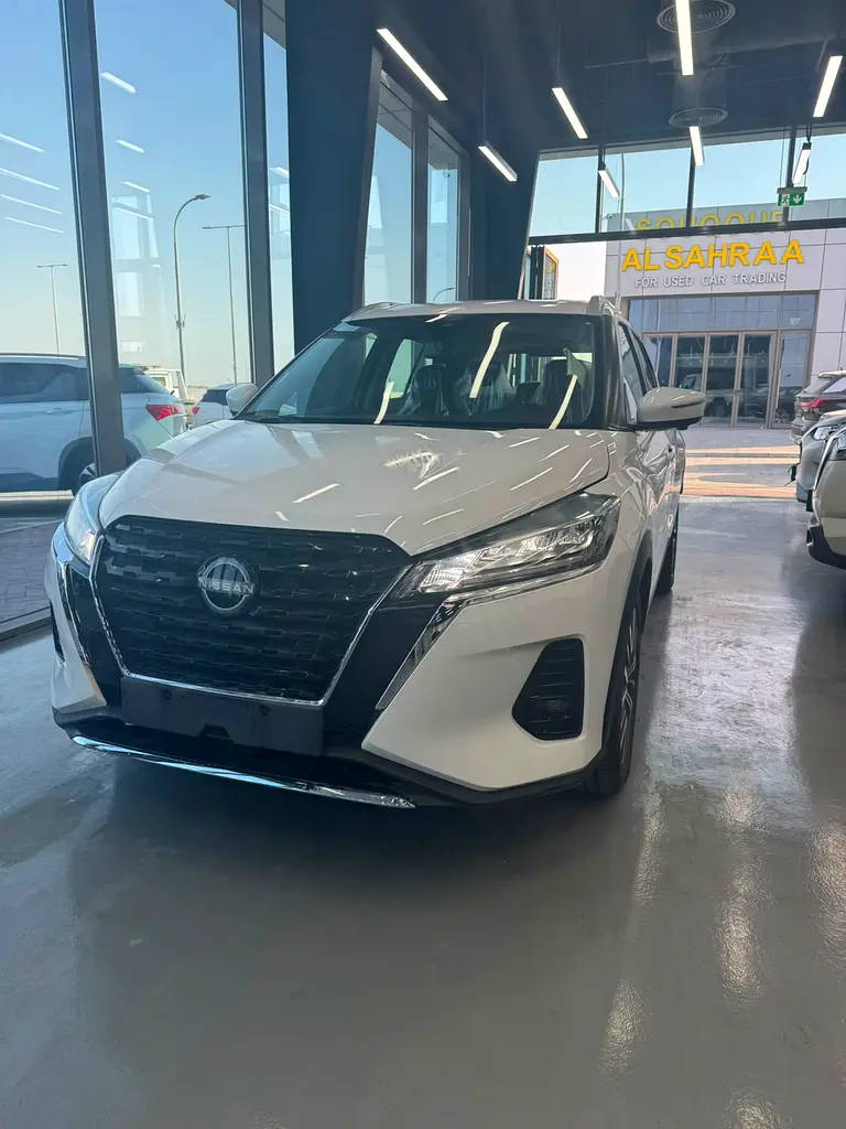 Nissan Kicks 2024 — photo 1 of 8